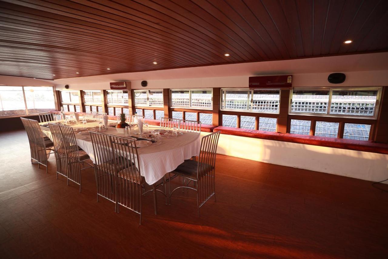 Friends Cruise, Nightstay Houseboat Alappuzha Экстерьер фото
