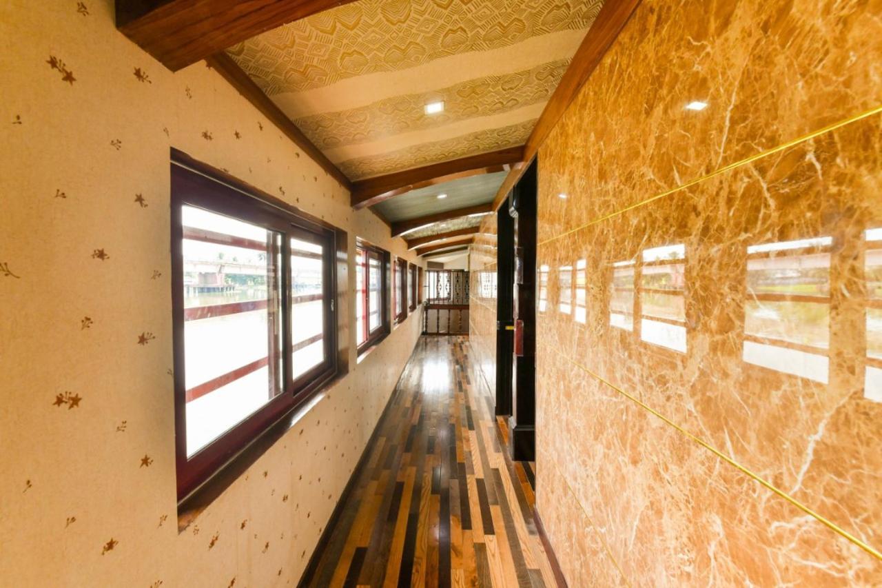 Friends Cruise, Nightstay Houseboat Alappuzha Экстерьер фото