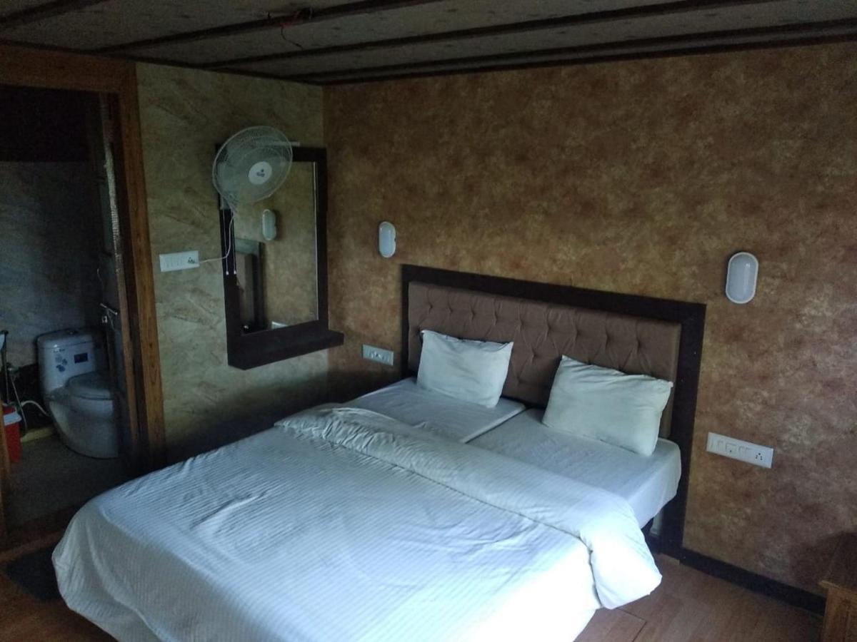 Friends Cruise, Nightstay Houseboat Alappuzha Экстерьер фото