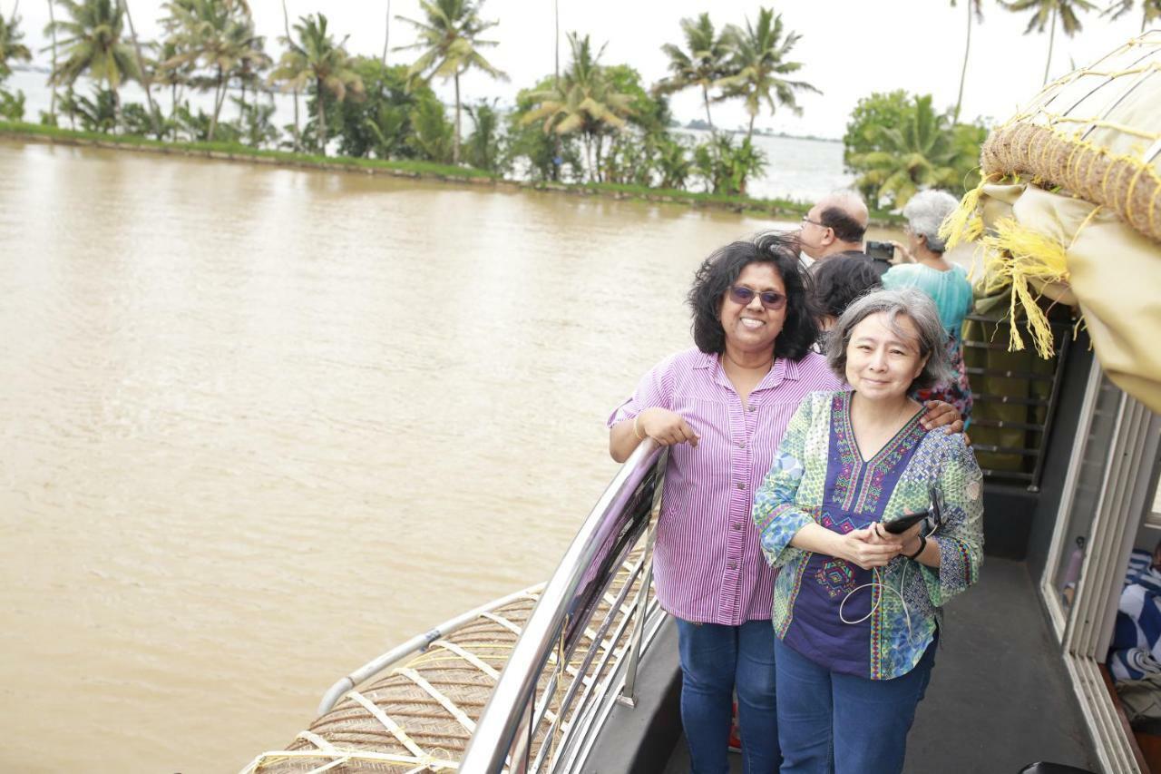 Friends Cruise, Nightstay Houseboat Alappuzha Экстерьер фото